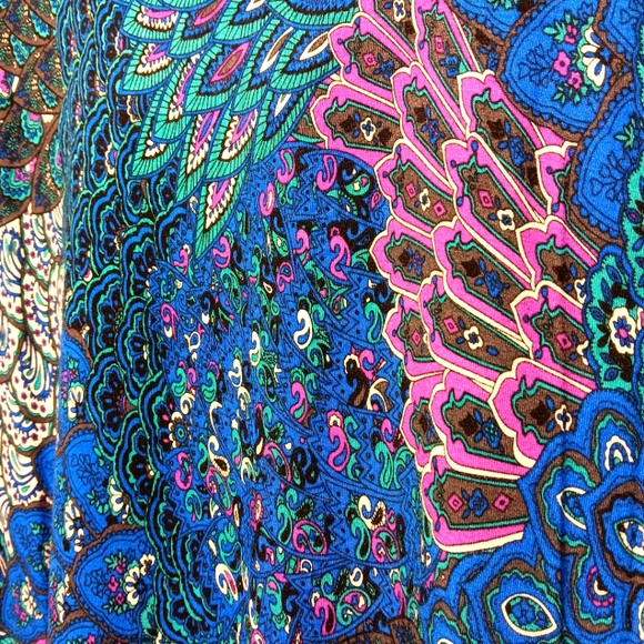 Tencole EUC Women's Vibrant Tunic, XL, Blue Green and Raspberry Peacock Pattern - Picture 4 of 7